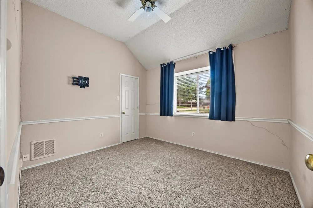 2416 Liles Lane Mesquite, TX 75181