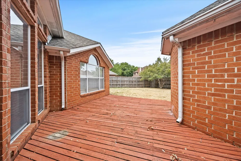 2416 Liles Lane Mesquite, TX 75181