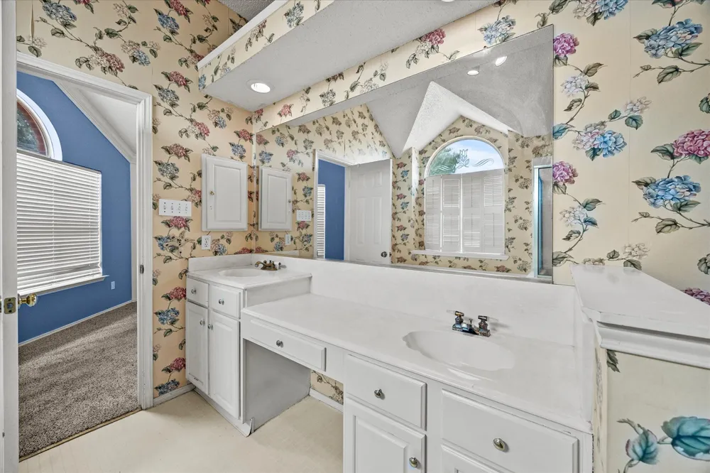 2416 Liles Lane Mesquite, TX 75181