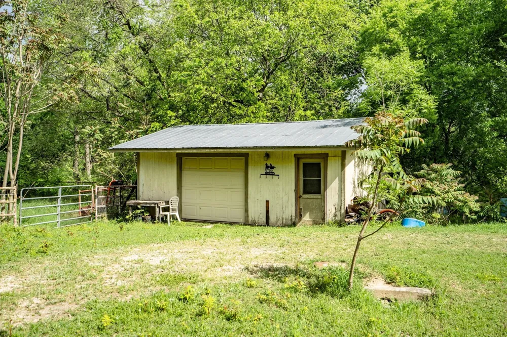 3135 County Road 427 Anna, TX 75409