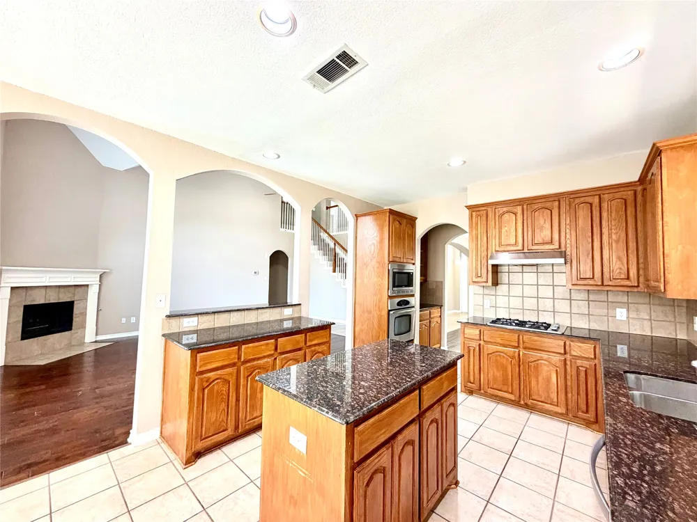 836 Hunters Glen Murphy, TX 75094