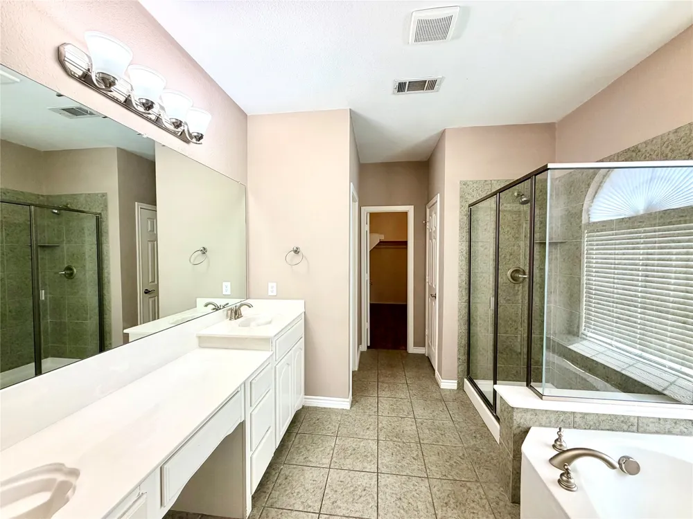 836 Hunters Glen Murphy, TX 75094