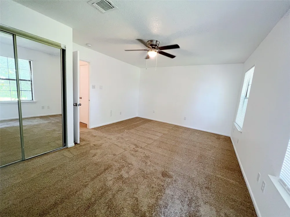 616 Valley Spring Drive Arlington, TX 76018
