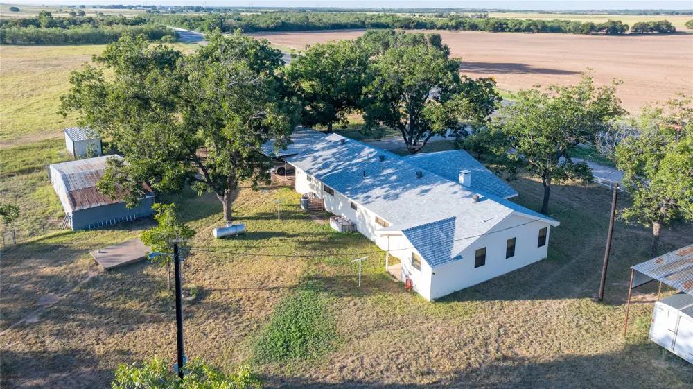 817 ST HWY 153 Wingate, TX 79566