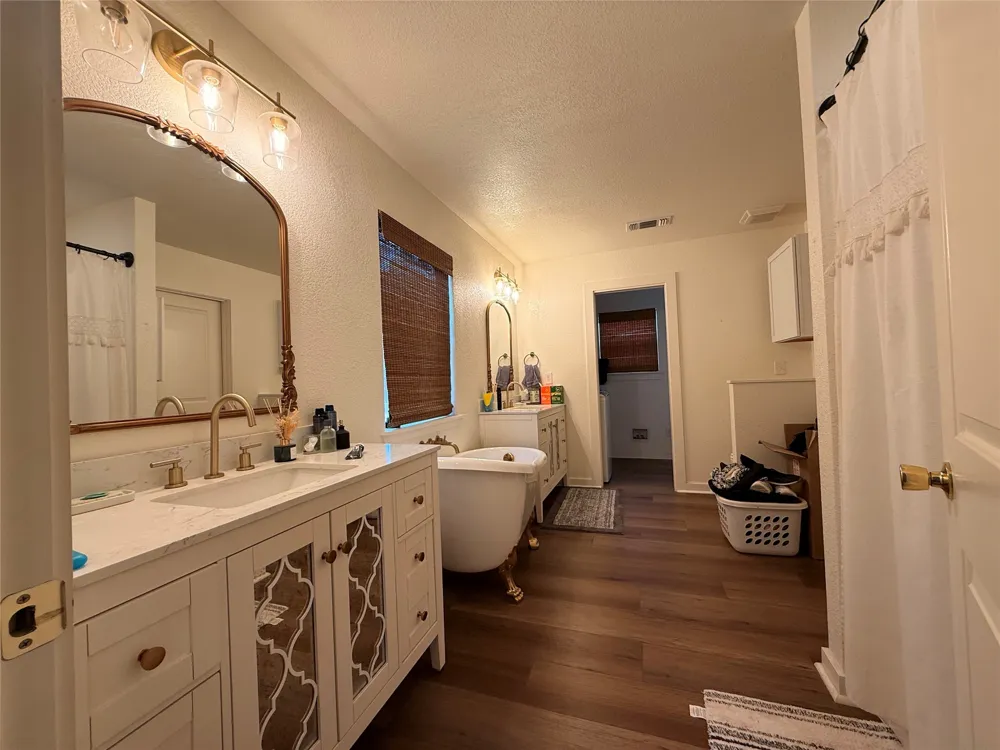817 ST HWY 153 Wingate, TX 79566