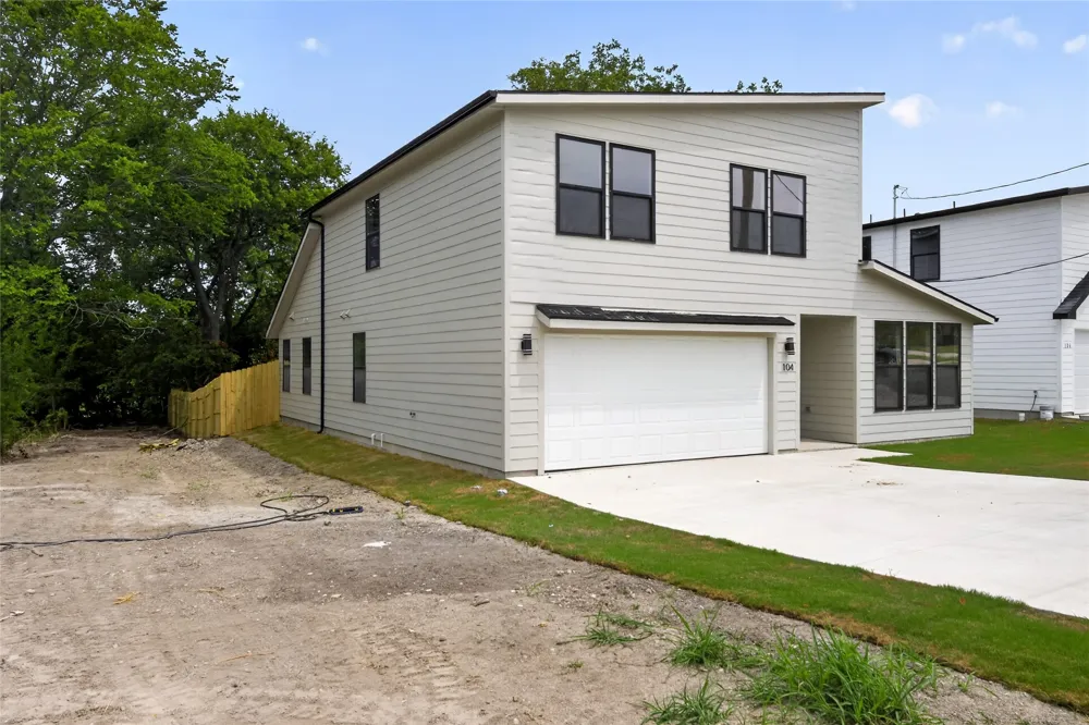 104 E Miller Street Whitewright, TX 75491