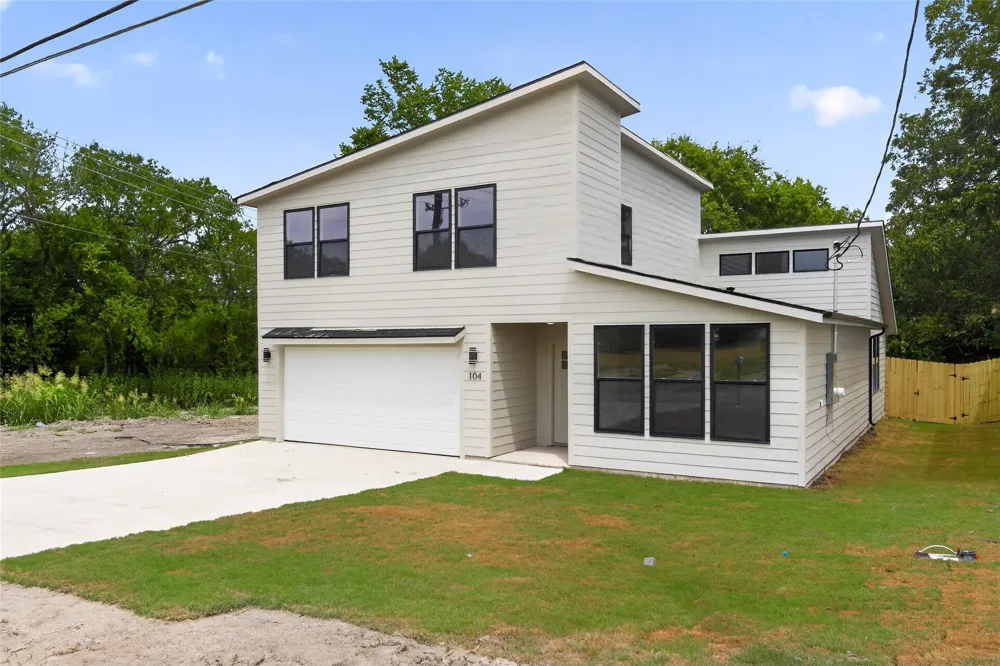 104 E Miller Street Whitewright, TX 75491