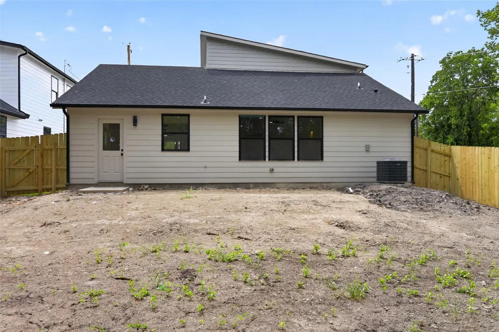 104 E Miller Street Whitewright, TX 75491