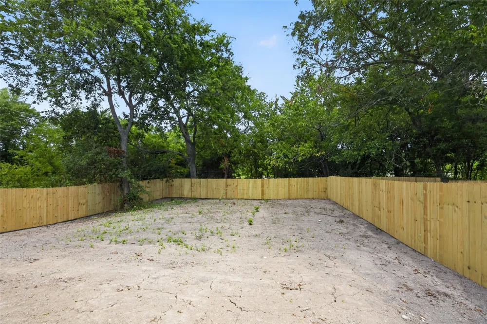 104 E Miller Street Whitewright, TX 75491