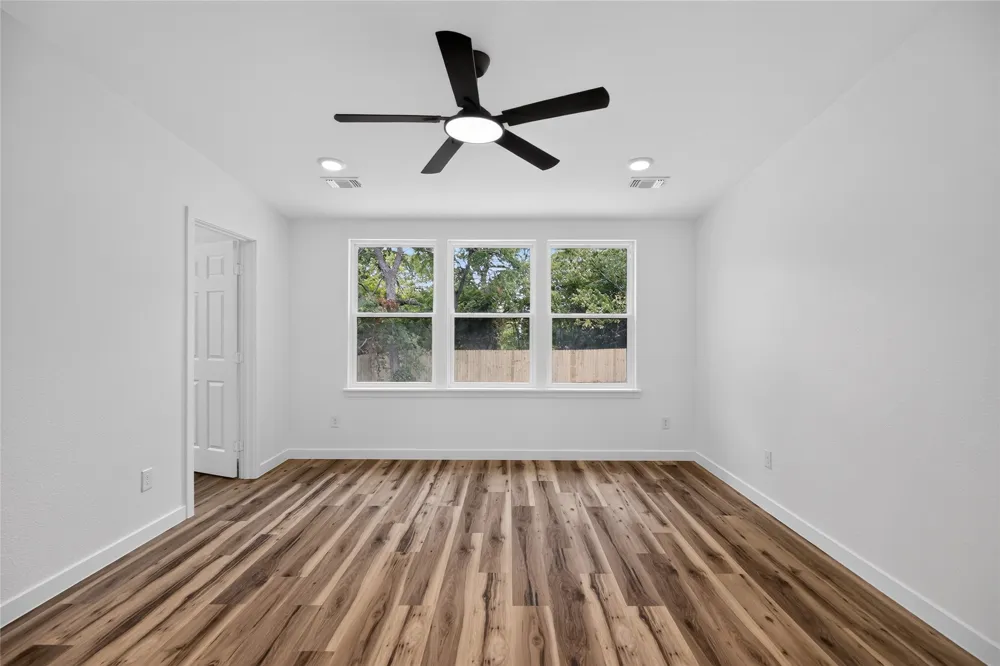 104 E Miller Street Whitewright, TX 75491