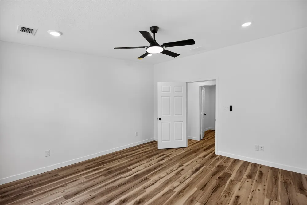 104 E Miller Street Whitewright, TX 75491