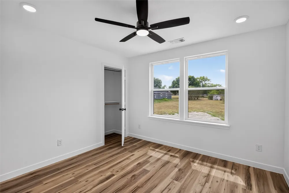 104 E Miller Street Whitewright, TX 75491