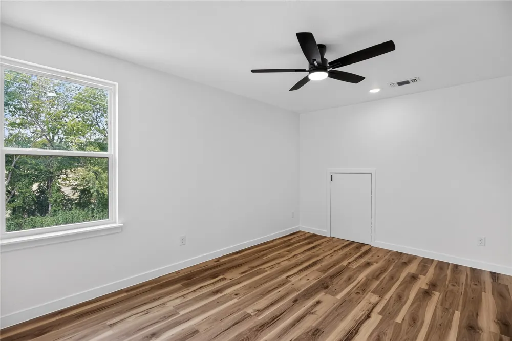 104 E Miller Street Whitewright, TX 75491