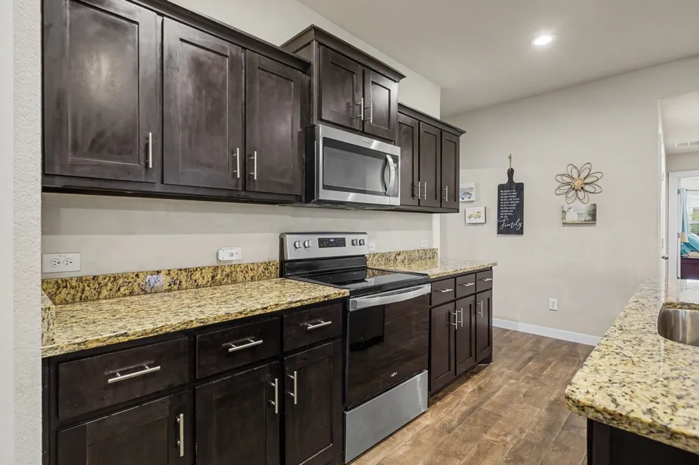 1512 Central Park Drive Alvarado, TX 76009