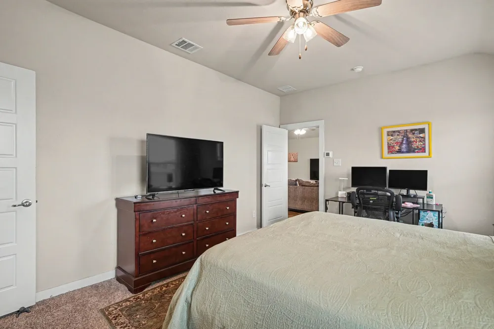 1512 Central Park Drive Alvarado, TX 76009