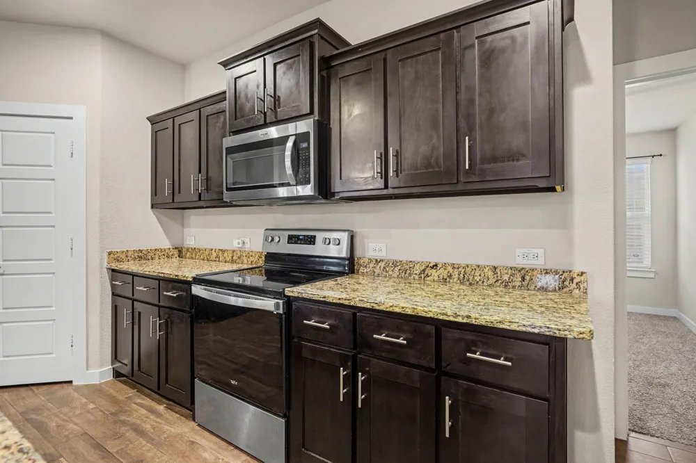 1512 Central Park Drive Alvarado, TX 76009