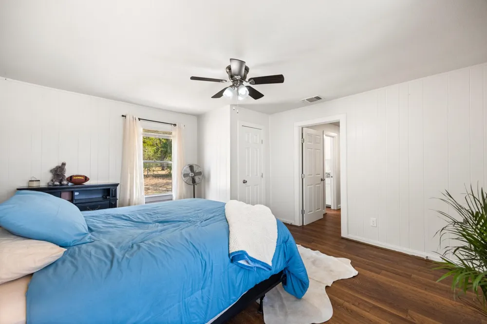 207 E 4th Street Weatherford, TX 76086