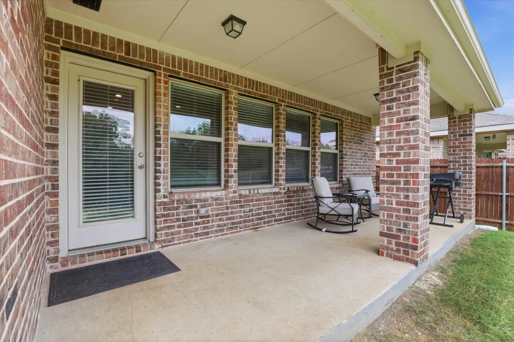 3728 Maroon Creek Road Aubrey, TX 76227