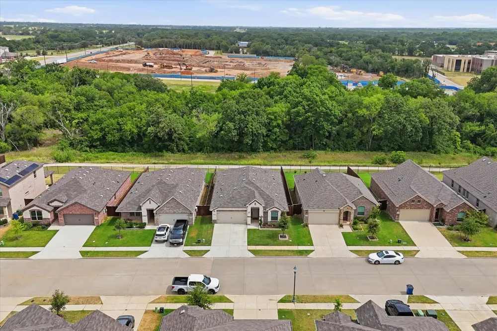 3728 Maroon Creek Road Aubrey, TX 76227