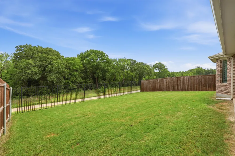 3728 Maroon Creek Road Aubrey, TX 76227