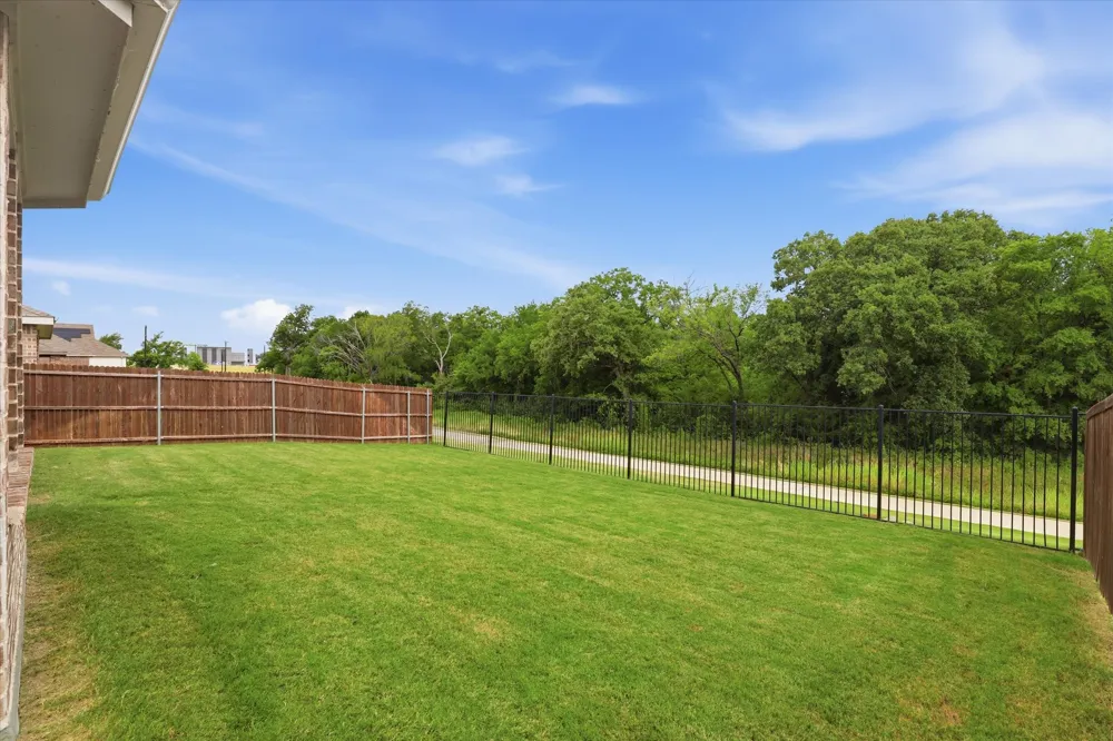 3728 Maroon Creek Road Aubrey, TX 76227