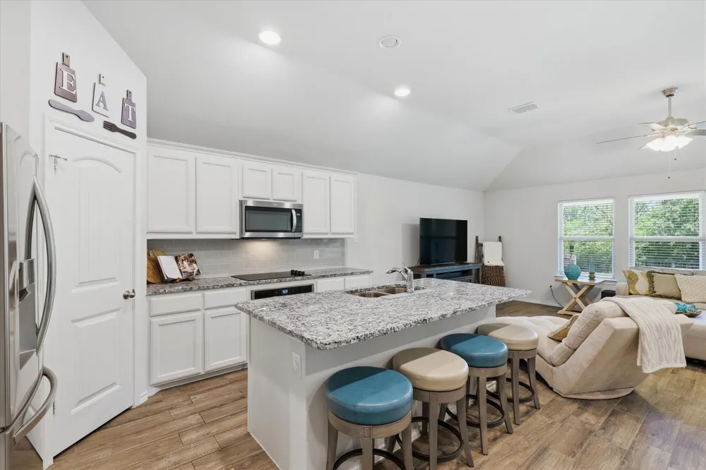 3728 Maroon Creek Road Aubrey, TX 76227