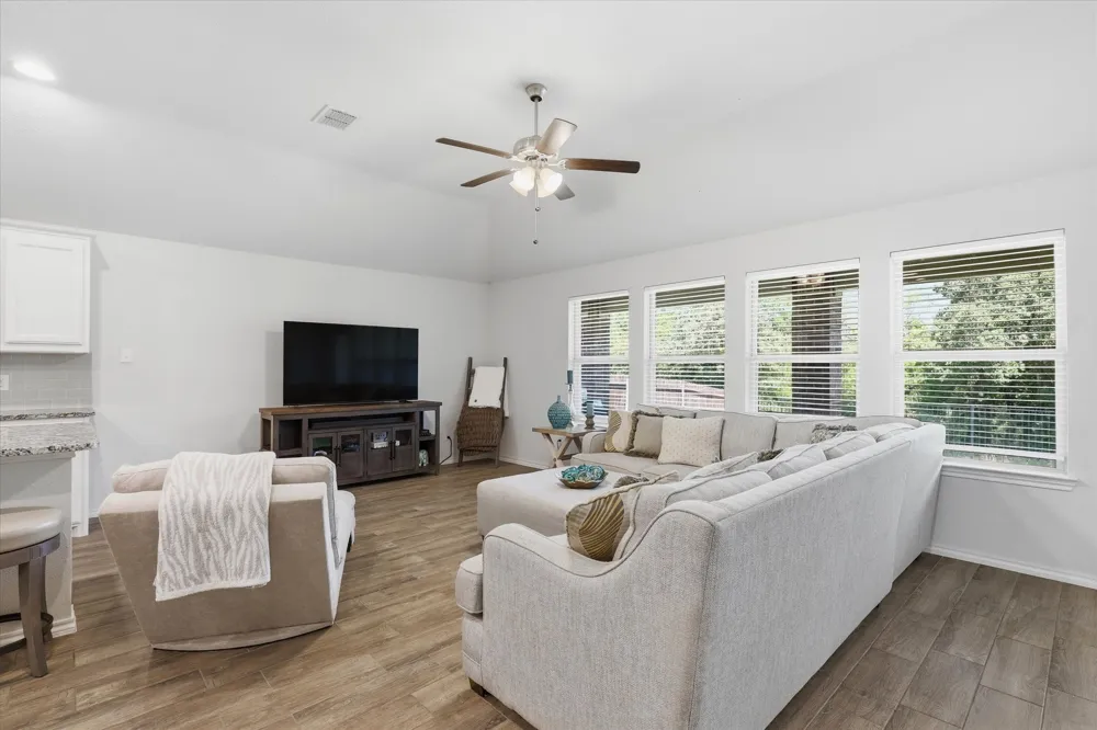 3728 Maroon Creek Road Aubrey, TX 76227