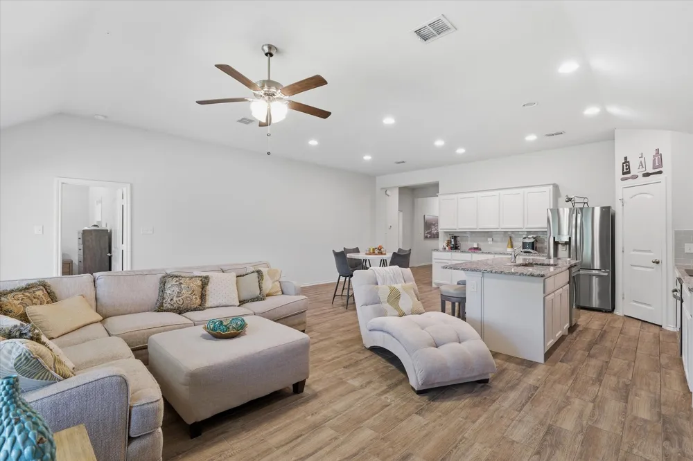 3728 Maroon Creek Road Aubrey, TX 76227