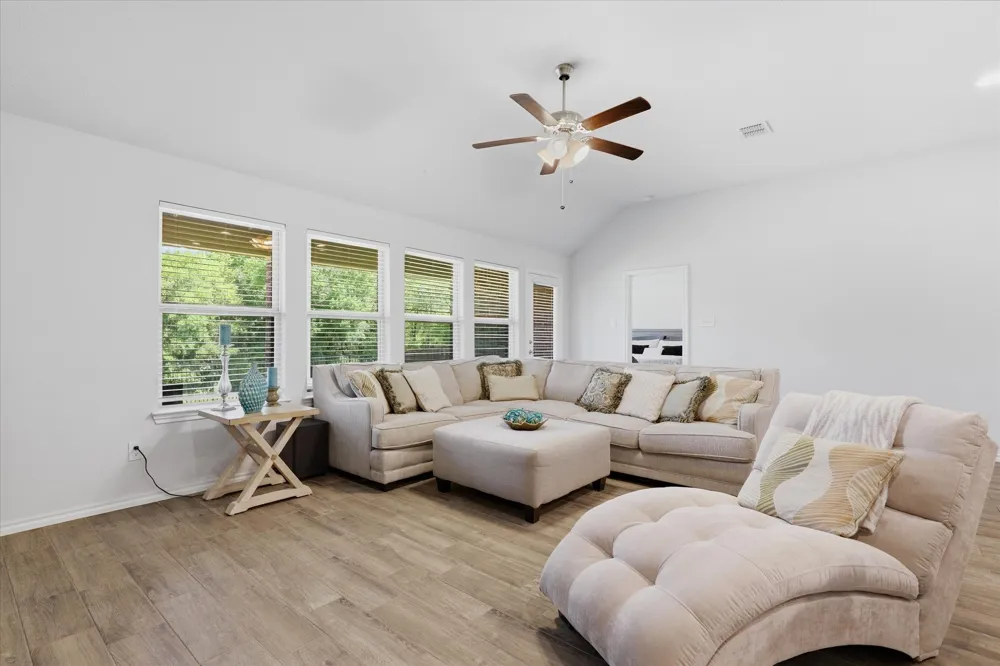 3728 Maroon Creek Road Aubrey, TX 76227