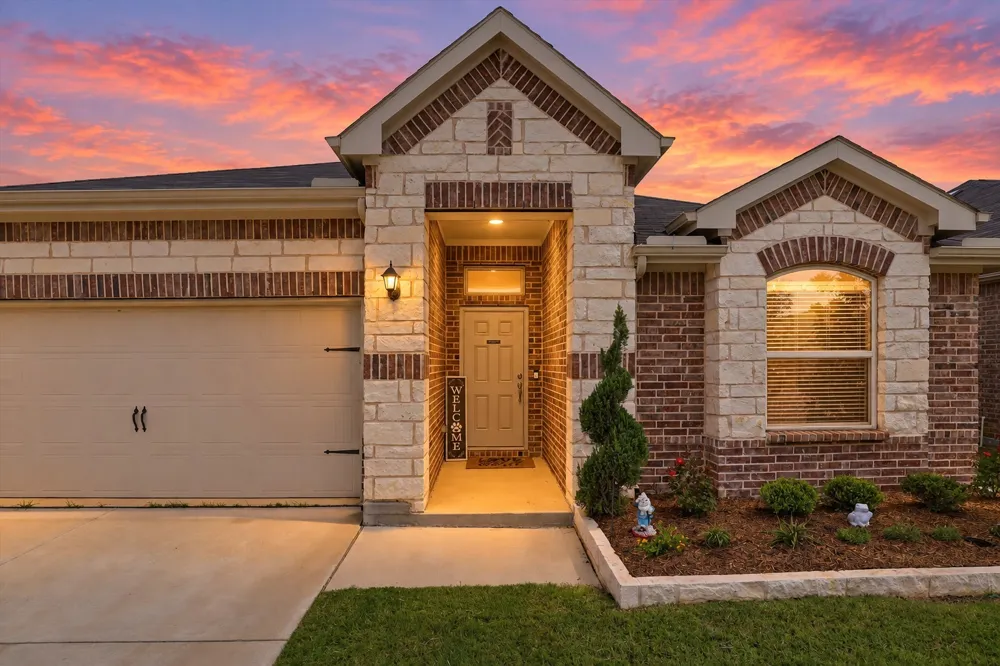 3728 Maroon Creek Road Aubrey, TX 76227