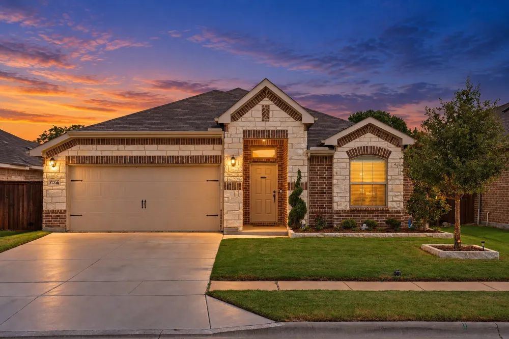 3728 Maroon Creek Road Aubrey, TX 76227