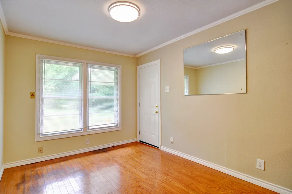 1110 Wade Hampton Street Benbrook, TX 76126