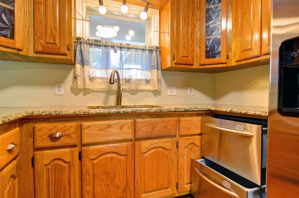 1110 Wade Hampton Street Benbrook, TX 76126