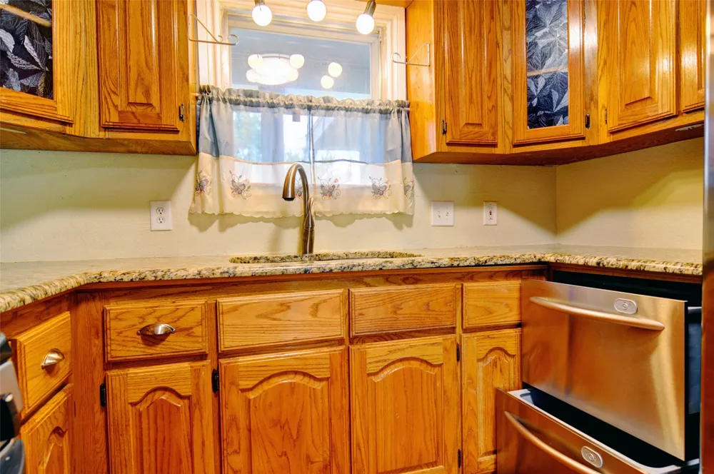 1110 Wade Hampton Street Benbrook, TX 76126