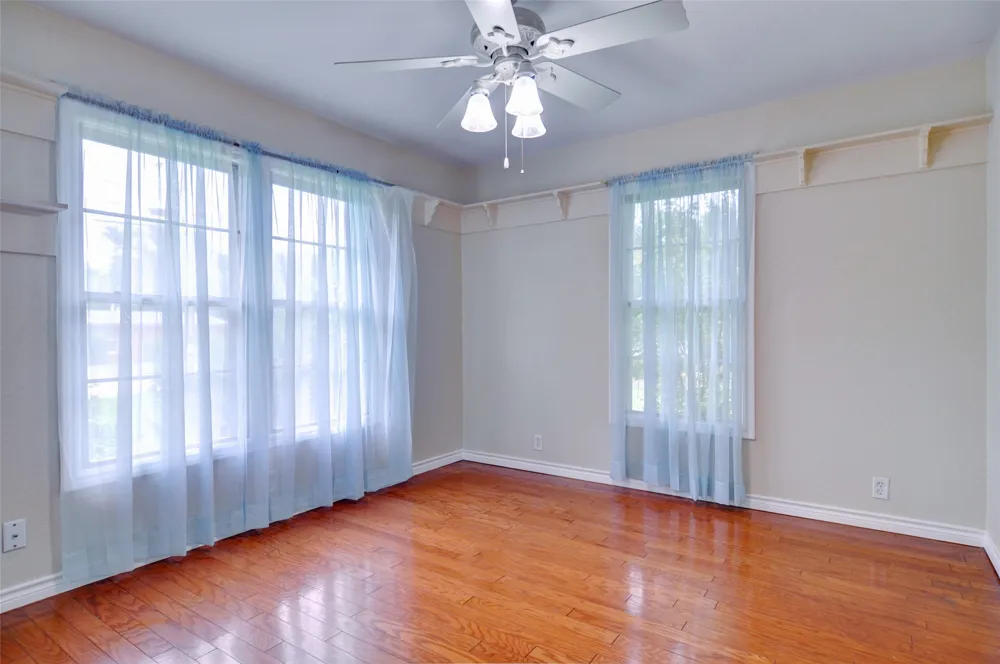 1110 Wade Hampton Street Benbrook, TX 76126