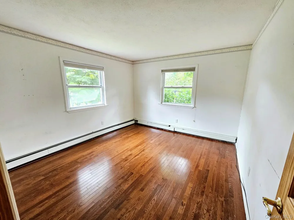 12 Nord Park Boulevard Middle Island, NY 11953