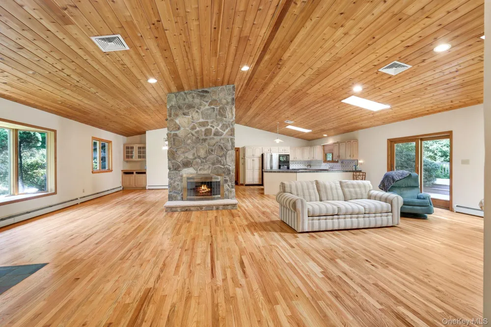 1169 Ridgebury Road New Hampton, NY 10958