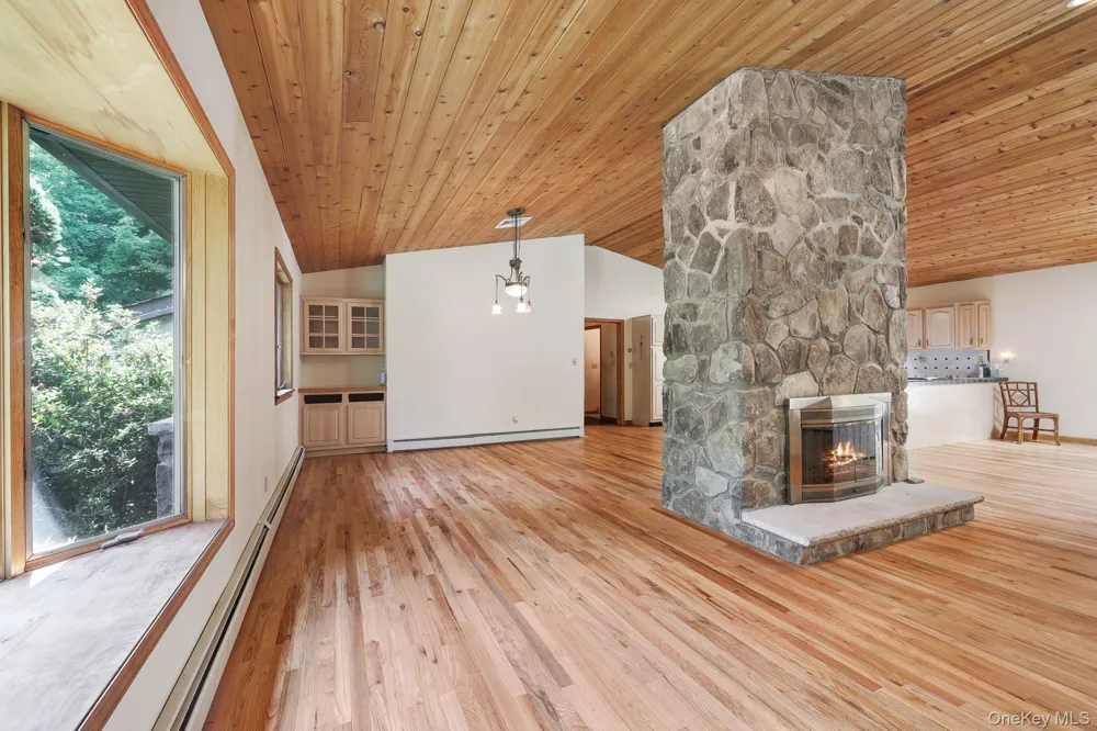 1169 Ridgebury Road New Hampton, NY 10958