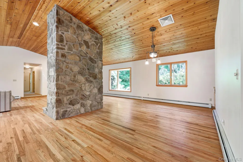 1169 Ridgebury Road New Hampton, NY 10958