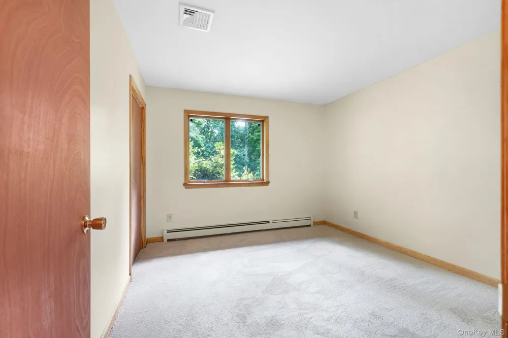 1169 Ridgebury Road New Hampton, NY 10958