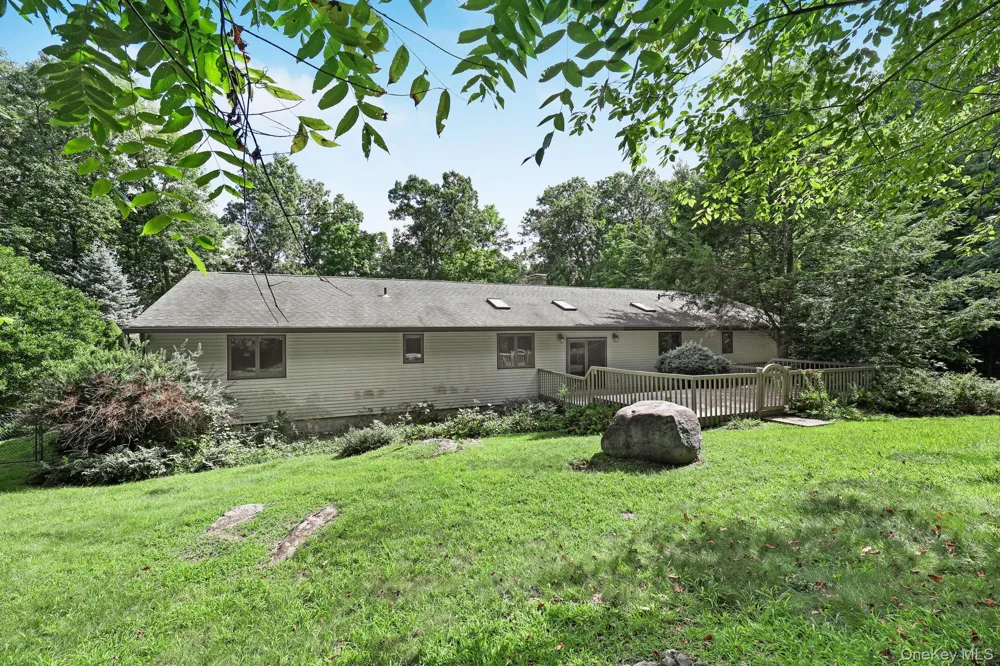 1169 Ridgebury Road New Hampton, NY 10958