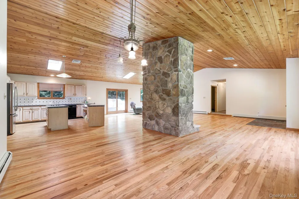 1169 Ridgebury Road New Hampton, NY 10958