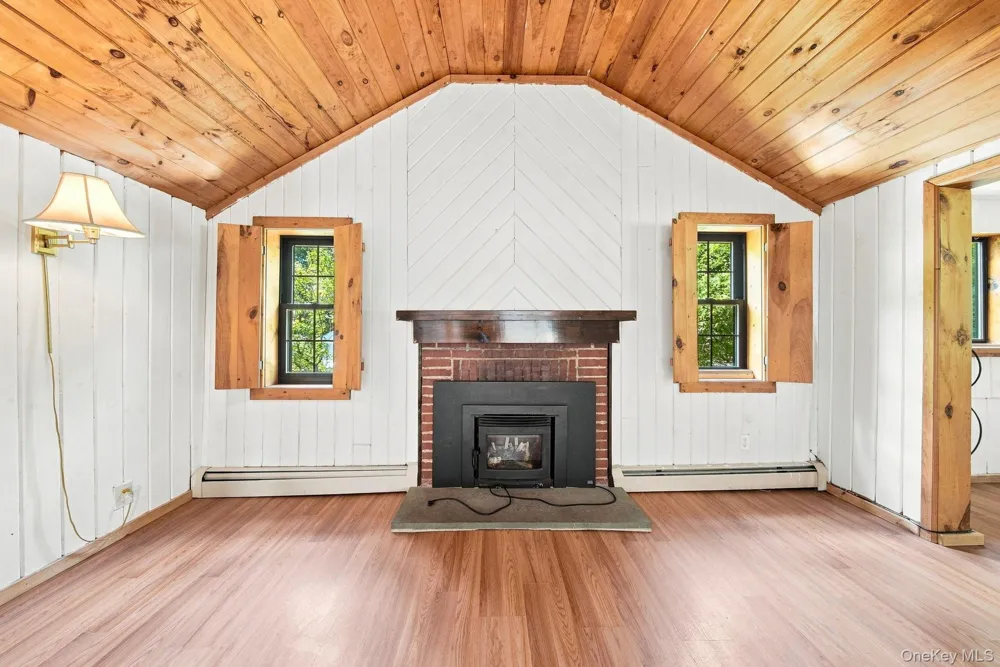 49 Maple Trail Wurtsboro, NY 12790