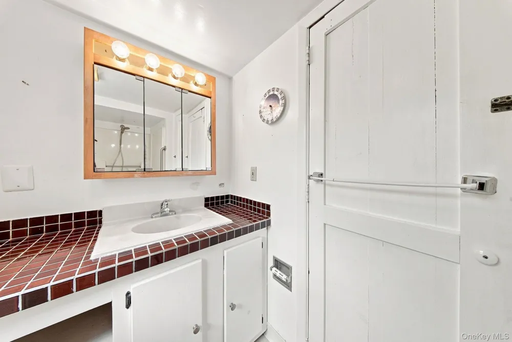 49 Maple Trail Wurtsboro, NY 12790