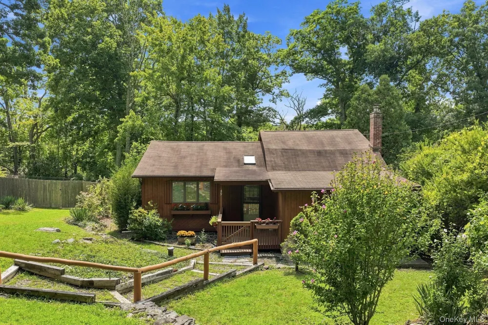 49 Maple Trail Wurtsboro, NY 12790