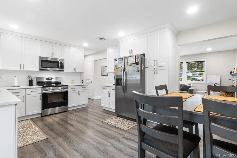 159 Pauls Path Coram, NY 11727