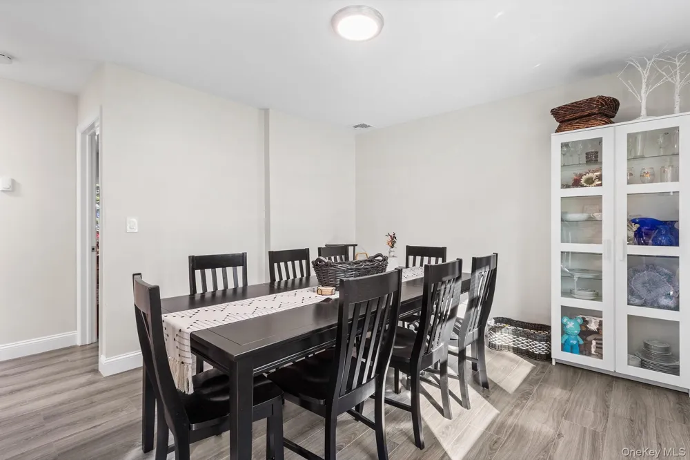 159 Pauls Path Coram, NY 11727
