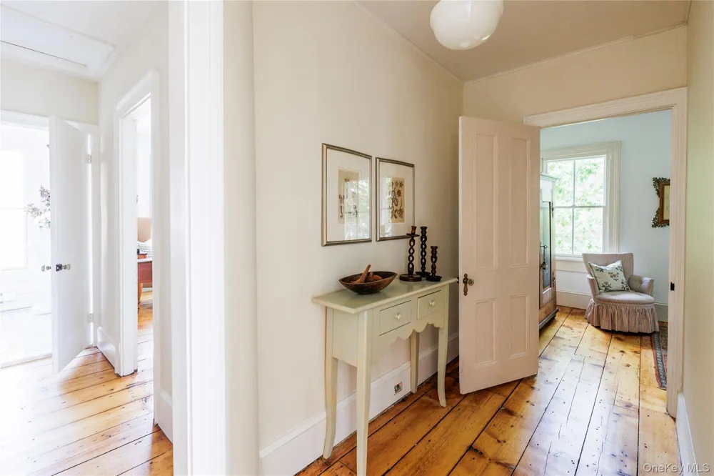 225 Robinson Street Hudson, NY 12534
