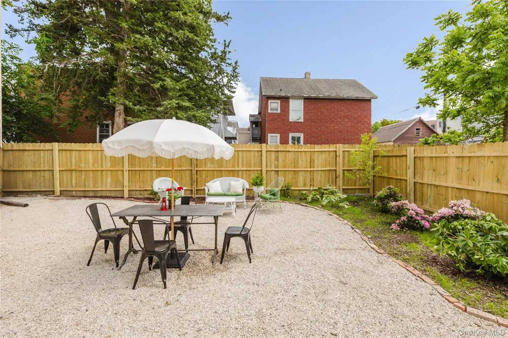 225 Robinson Street Hudson, NY 12534