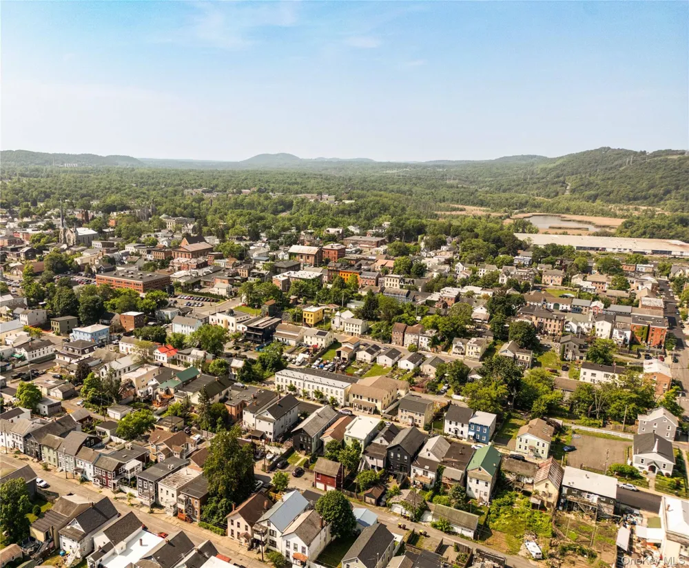 225 Robinson Street Hudson, NY 12534